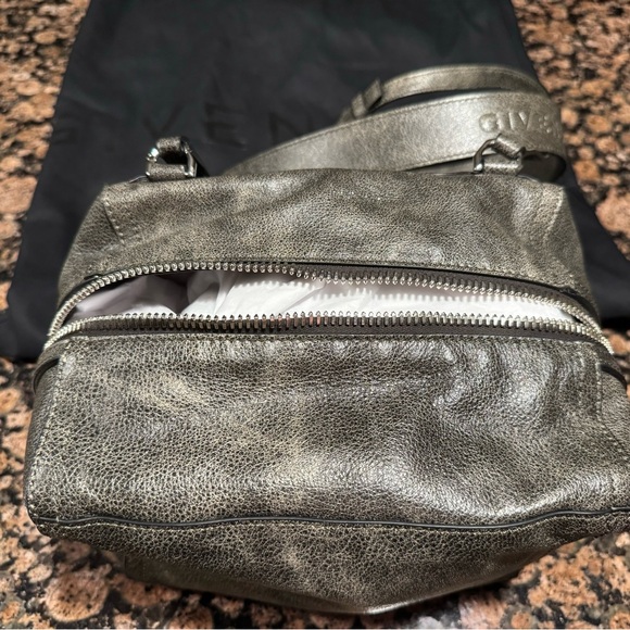 Givenchy Small Pandora Leather Messenger Bag Unworn Sold Out - Picture 5 of 6